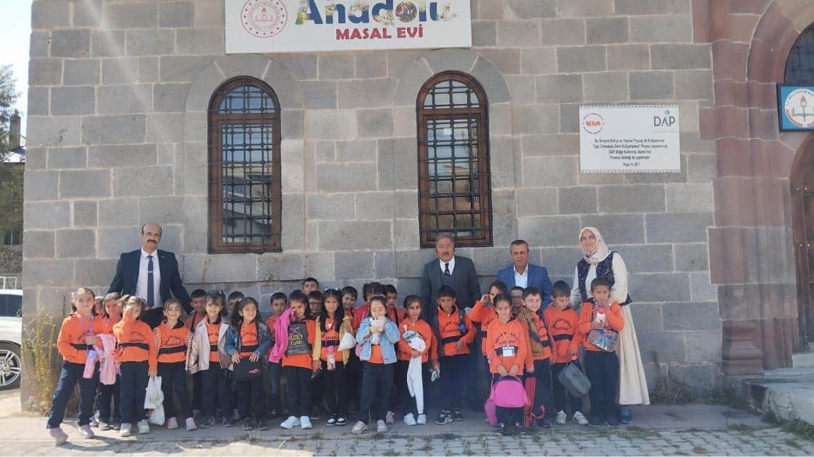 Okulumuz 1-A Sınıfı öğrencileri tarafından Anadolu Masal Evi ziyareti yapıldı.Görevli personellere ilgi ve alakalarından ötürü teşekkür ediyoruz.
