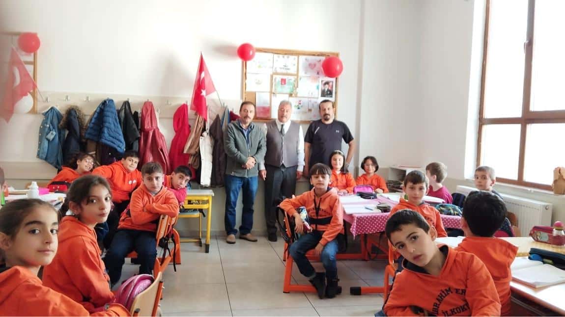 29 Ekim Cumhuriyet Bayramı kapsamında okulumuz 3-A sınıfınfd bayram gazetesi çıkarıldı.